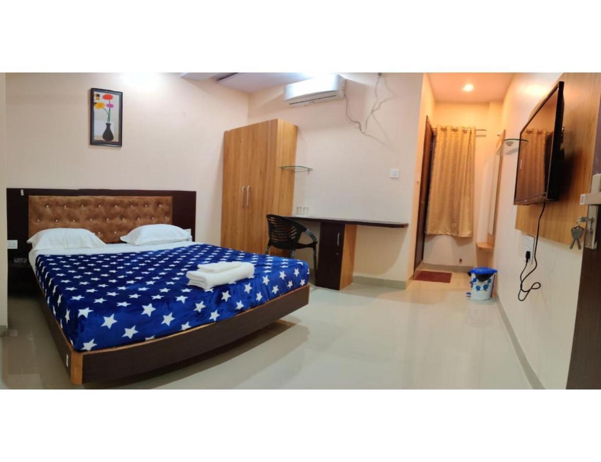 Hotel Pragati, Chanderi, Mp Buitenkant foto