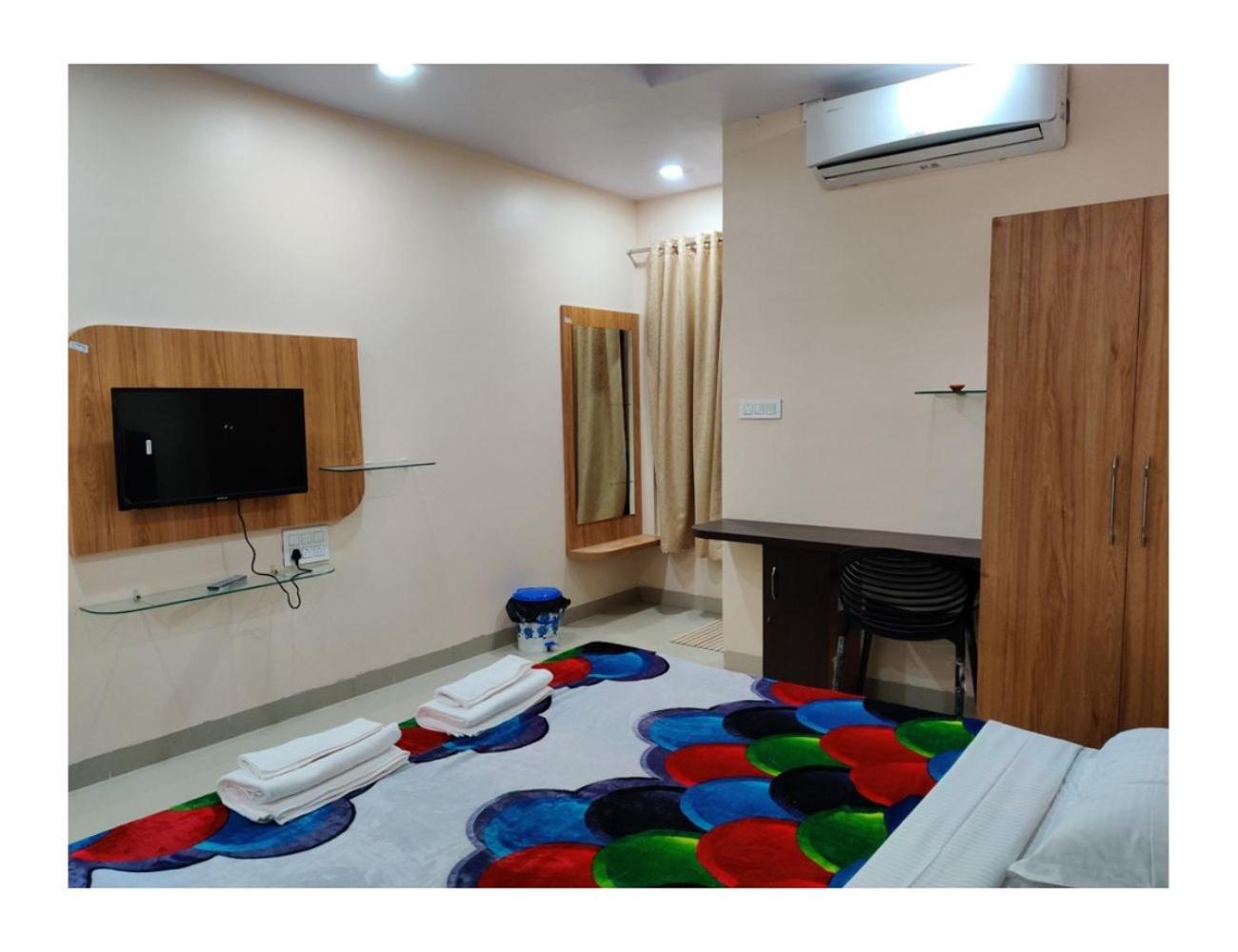 Hotel Pragati, Chanderi, Mp Buitenkant foto